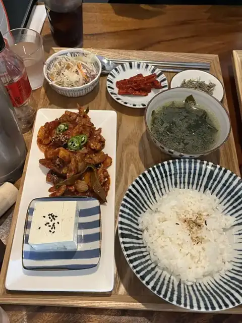 푸드갤러리빈 두부제육정식 손님 사진 19