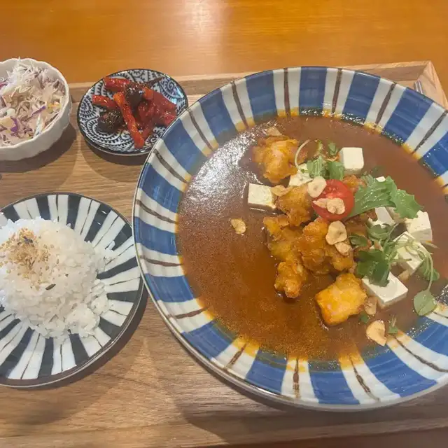 푸드갤러리빈 치킨두부카레 손님 사진 20