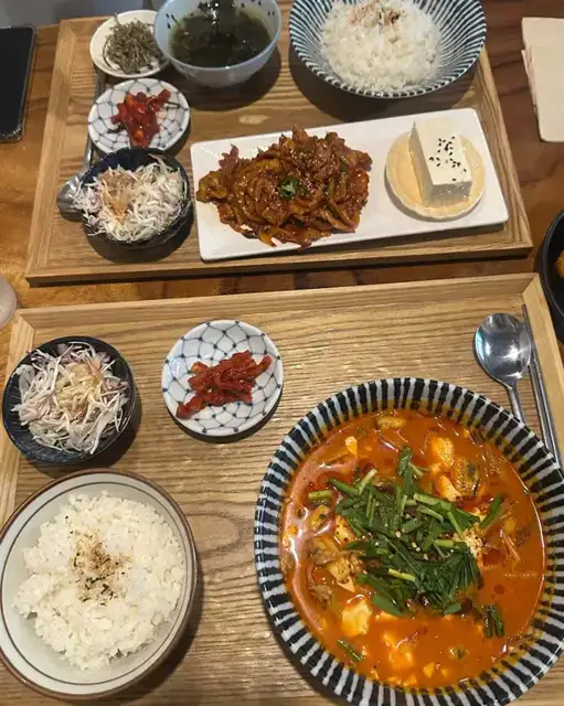 푸드갤러리빈 두부제육정식 손님 사진 23
