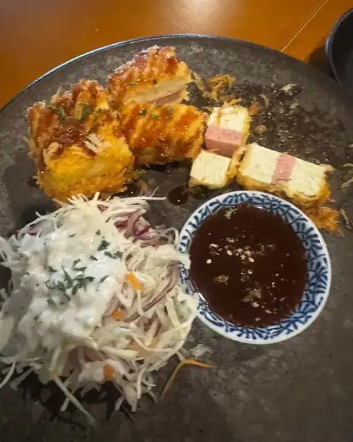 푸드갤러리빈 두스카츠 손님 사진 1