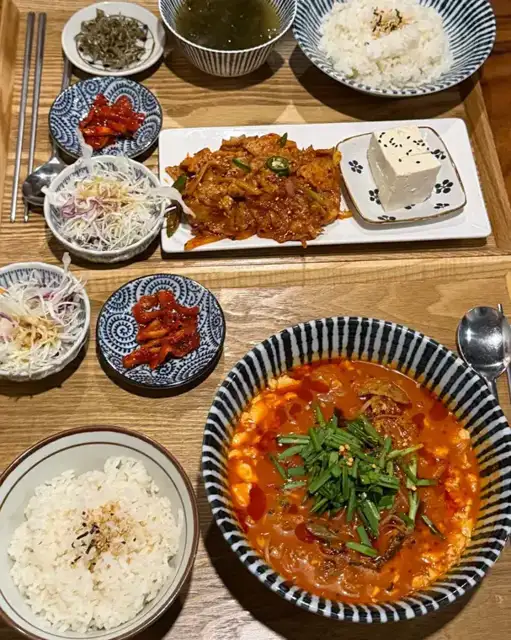 푸드갤러리빈 짜글이찌개 손님 사진 24