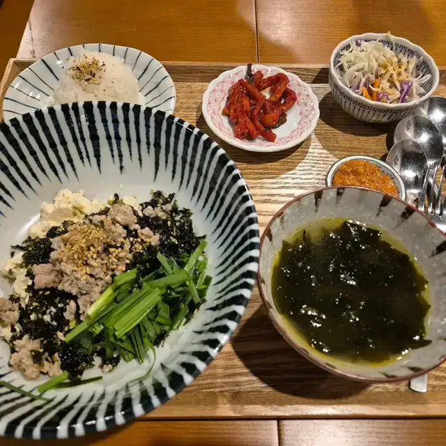 푸드갤러리빈 쌈장두부비빔밥 손님 사진 13
