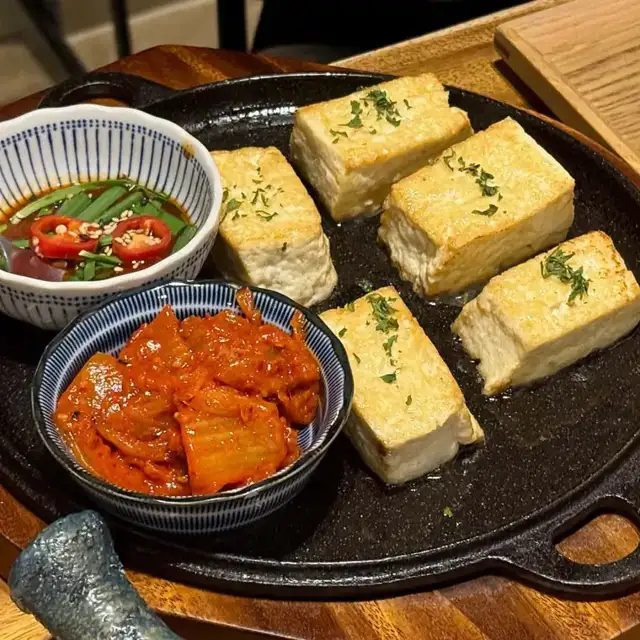 푸드갤러리빈 두부김치 손님 사진 3
