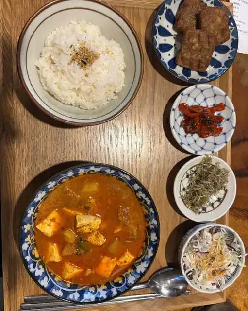 푸드갤러리빈 짜글이찌개 손님 사진 3