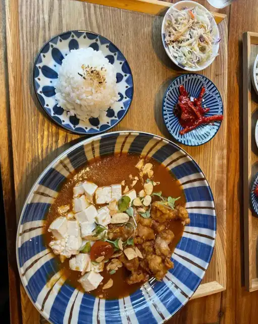 푸드갤러리빈 치킨두부카레 손님 사진 4