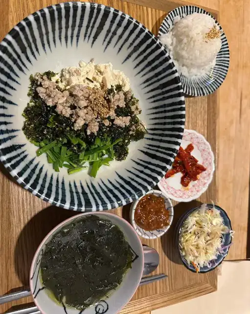 푸드갤러리빈 쌈장두부비빔밥 손님 사진 20