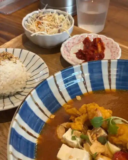 푸드갤러리빈 치킨두부카레 손님 사진 8